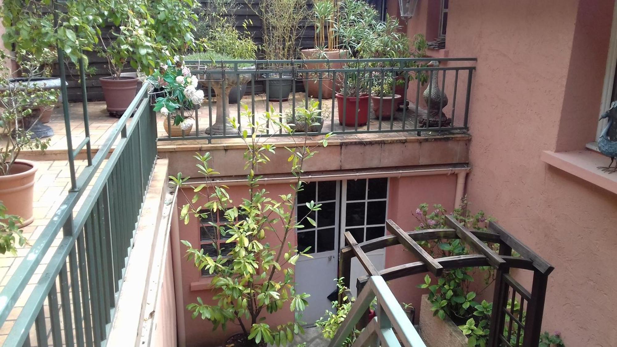 La Maison Rose: Lieu Atypique Hotell Nemours Exteriör bild