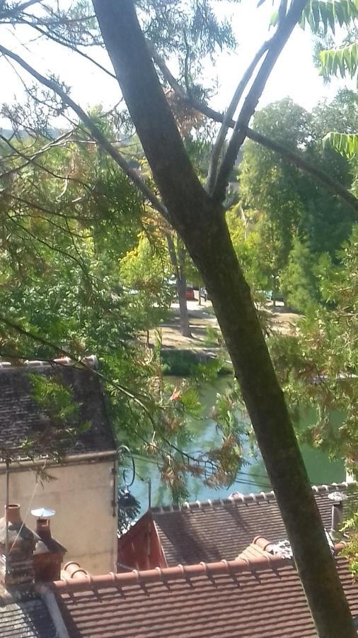 La Maison Rose: Lieu Atypique Hotell Nemours Exteriör bild